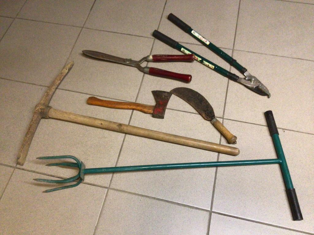 Lot de 7 outils, Ophalen, Gebruikt, Pikhouweel