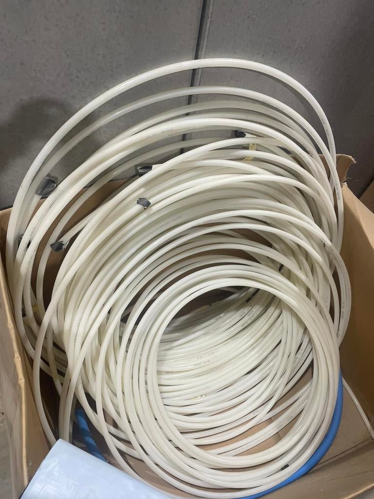 Tuyaux de chauffage par le sol, Enlèvement, Neuf