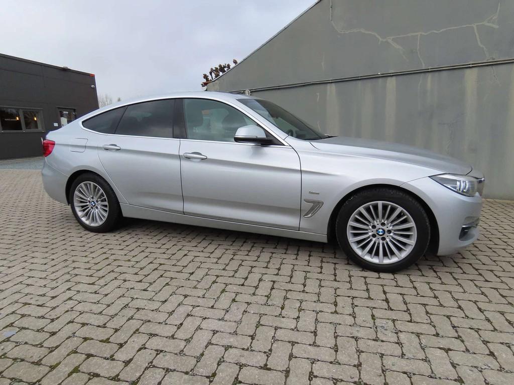 BMW Gran Turismo 318 dA AdBlue LUXURY (bj 2019, automaat), Automaat, https://public.car-pass.be/vhr/8b7cdc36-e8d7-4170-a6ec-b8ca1f9bcc5b
