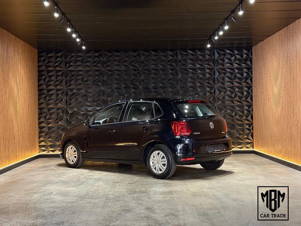✅ Volkswagen Polo 1.0i GARANTIE Airco Trendline BMT, Auto's, Volkswagen, Voorwielaandrijving, 1055 kg, Zwart, Leder
