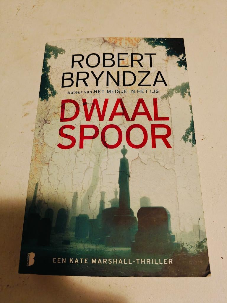 Dwaalspoor van Robert bryndza, Boeken, Thrillers, Ophalen of Verzenden, Gelezen, Robert Bryndza