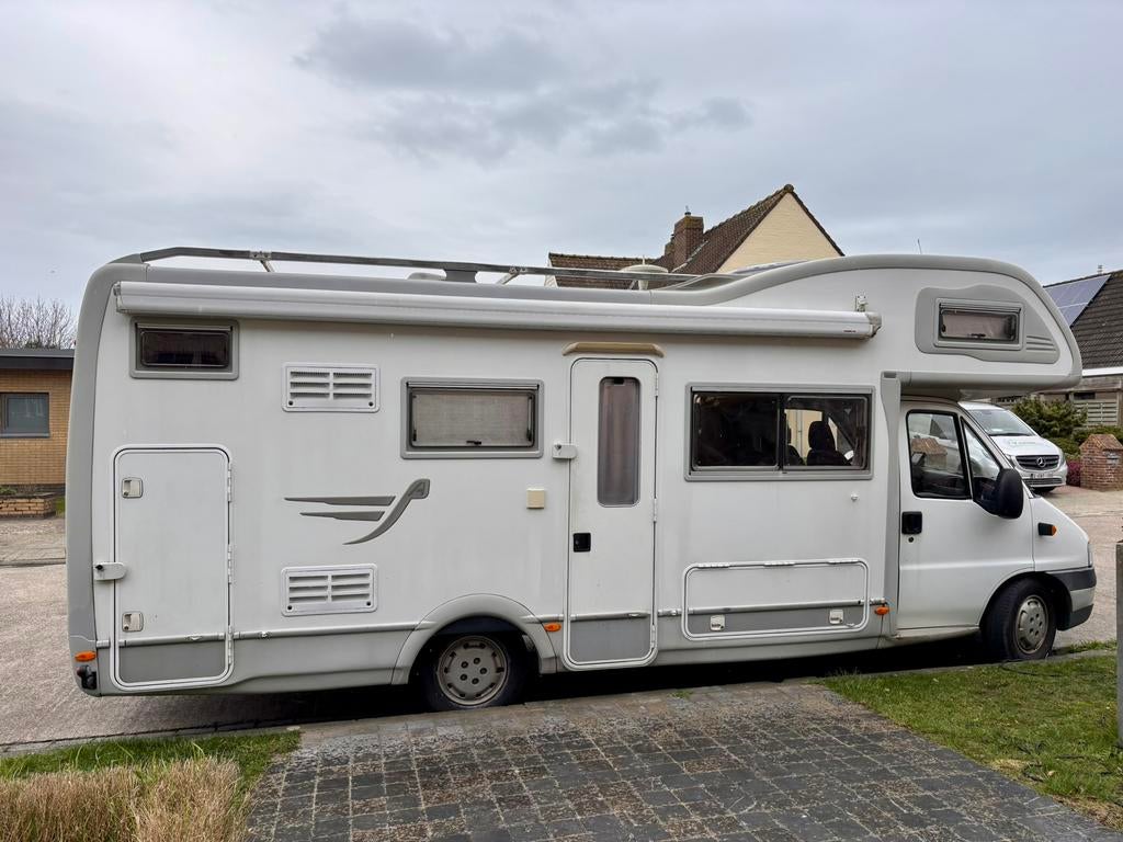 ARCA M715 GLT alkoof mobilhome (2004), Jusqu'à 4, Réfrigérateur, Toilette à cassette, Fiat