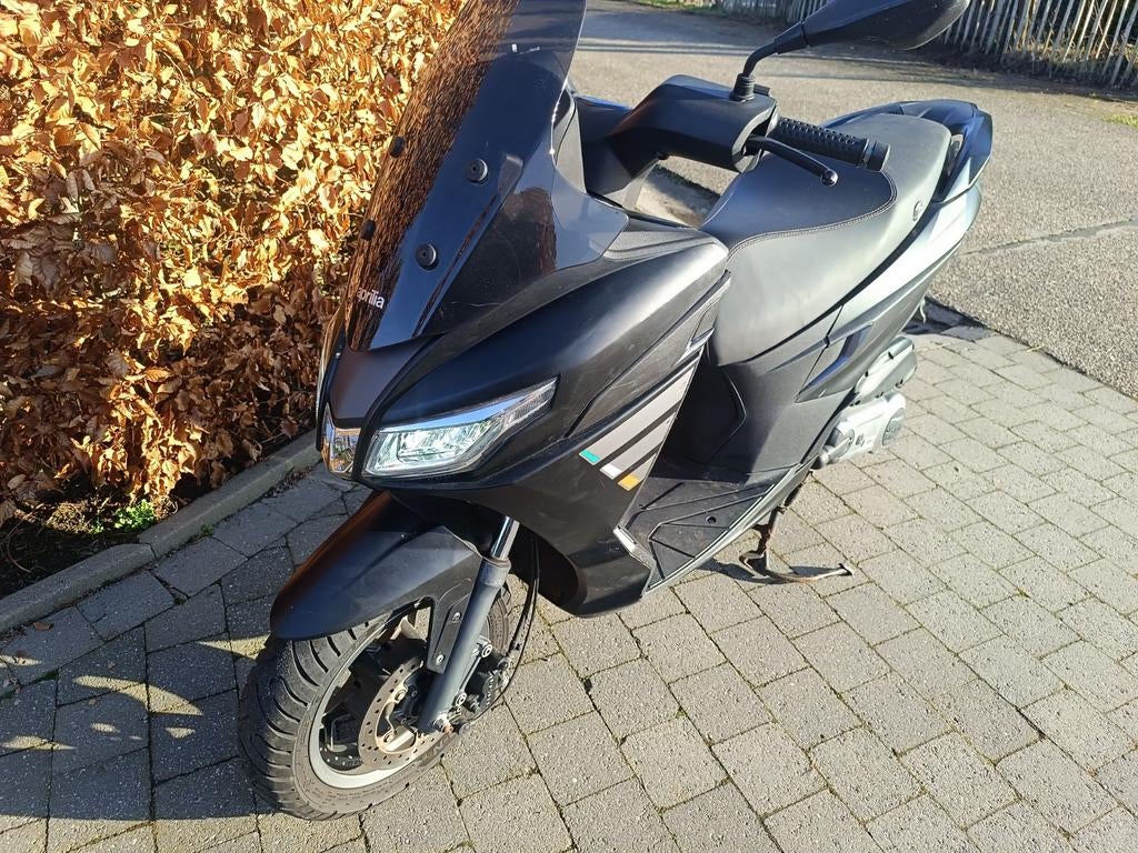 Scooter Aprilia sxr 50, Fietsen en Brommers, Scooters | Aprilia, Ophalen