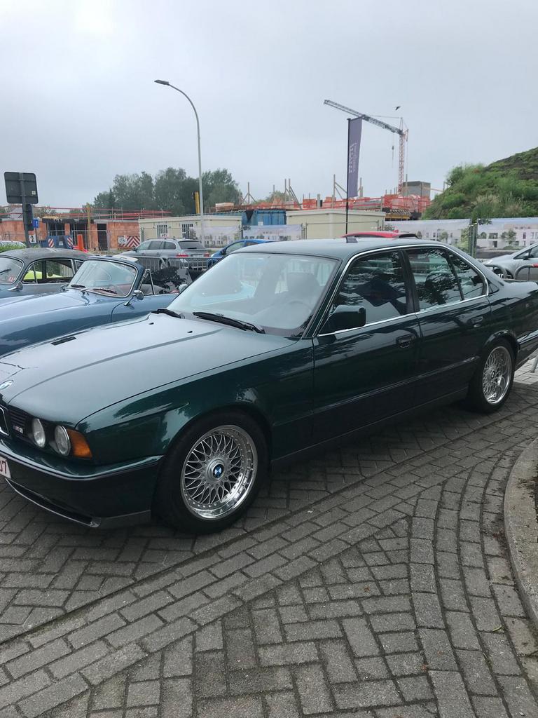 Bmw M5 1990 in topstaat!, Autos, Achat, Particulier, Carnet d'entretien, Boîte manuelle