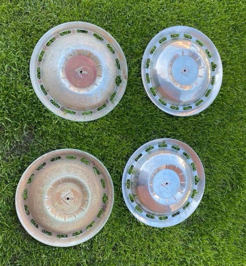 Couvre-jantes V8 American Oldtimer Simca Vedette V8, Enlèvement ou Envoi, Utilisé, BMW