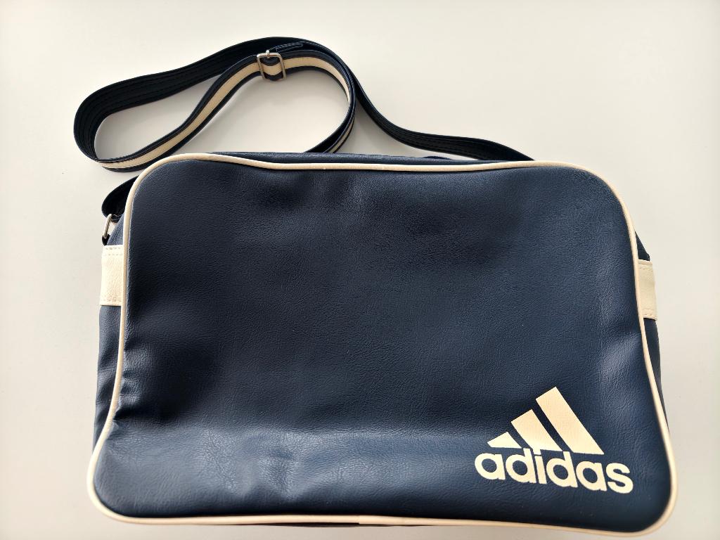 schoudertas ( adidas converse hollister ), Ophalen, Gebruikt, Blauw