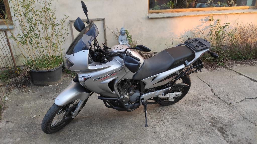 Honda XL650V, Motos, Motos | Honda, Tourisme, Plus de 35 kW, Particulier, 647 cm³