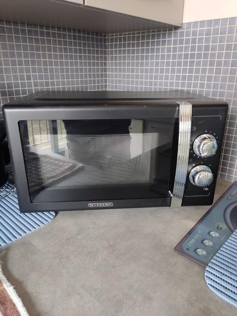 Schneider microgolfoven, Ophalen, Microgolfoven
