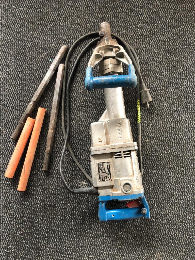 Marteau de démolition Kango 4 ciseaux en acier trempé + étui, Bricolage & Construction, Outillage | Foreuses, Autres types, 600 watts ou plus