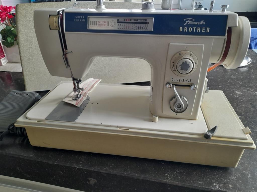 Naaimachine Brother, Hobby & Loisirs créatifs, Machines à coudre & Accessoires, Enlèvement, Machine à coudre, Brother