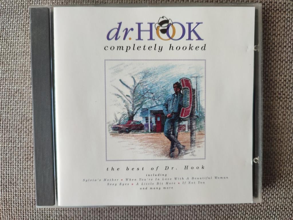CD : DR. HOOK - COMPLETELY HOOKED : THE VERY BEST OF DR HOOK, Ophalen of Verzenden, Zo goed als nieuw