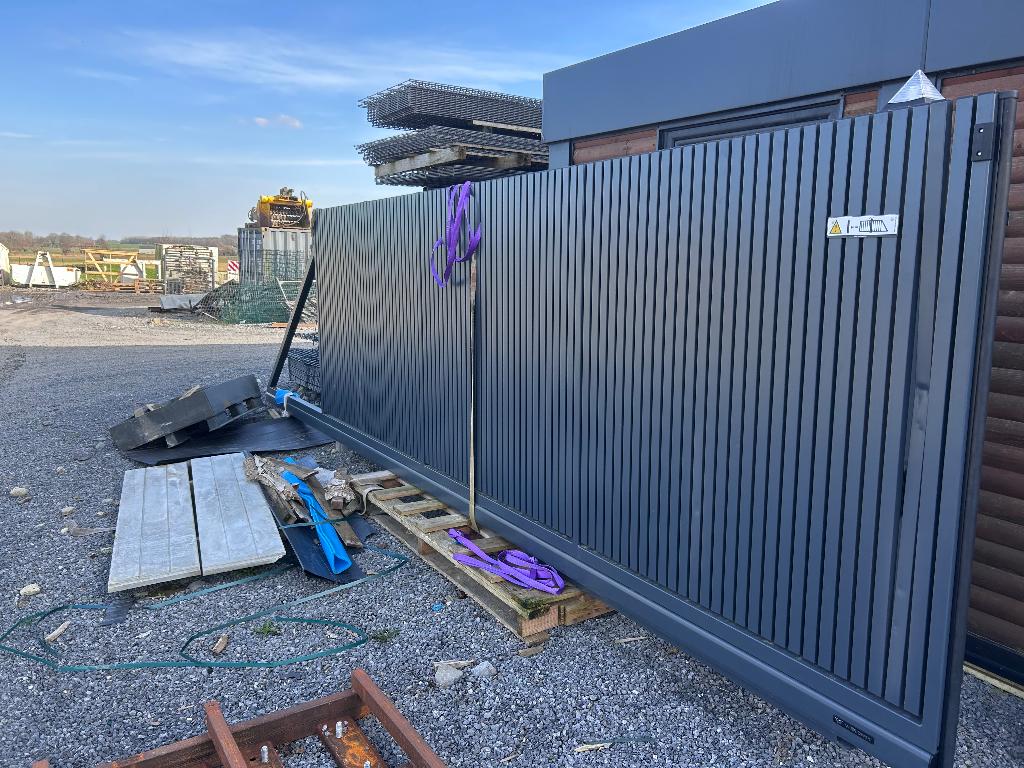 portail coulissant, Enlèvement, Comme neuf, Fer, Clôture ornementale