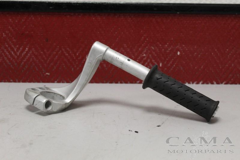 BRAS DE SUSPENSION GAUCHE Triumph, Motos, Dhr. S. di Majo, Utilisé, Info@cama-motorparts.nl, P.J. Troelstraweg 8 8
3144 CX  MAASSLUIS, NL