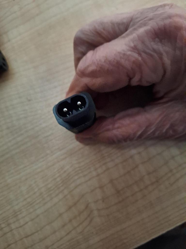 voedingsstekker 3x, Hobby en Vrije tijd, Elektronica-componenten, Ophalen of Verzenden, Nieuw