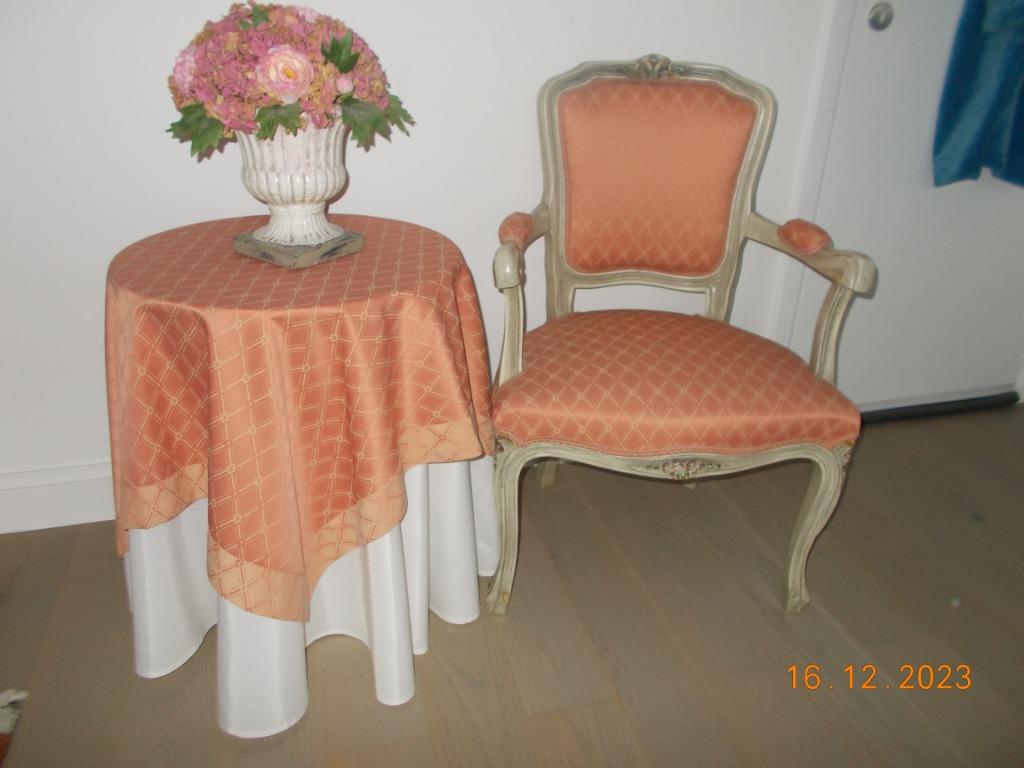 zetel met tafel, Huis en Inrichting, Tafels | Bijzettafels, Rond, 55 tot 75 cm, Zo goed als nieuw, Hout