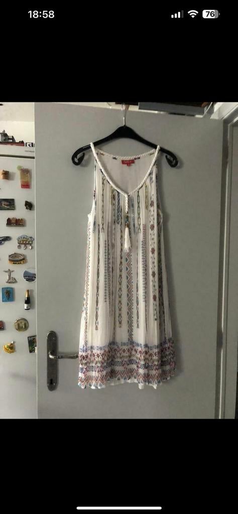 Kort kleedje van Derhy - maat M, Ophalen of Verzenden, Zo goed als nieuw, Maat 38/40 (M)