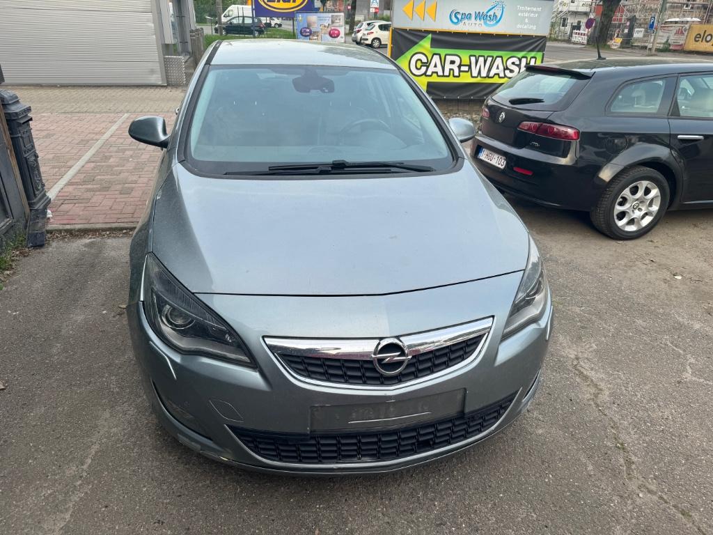 OPEL ASTRA J 1.7CDTI AIRCO CUIR DEGAT DIVERS, Auto's, Voorwielaandrijving, Euro 5, Zwart, 4 cilinders