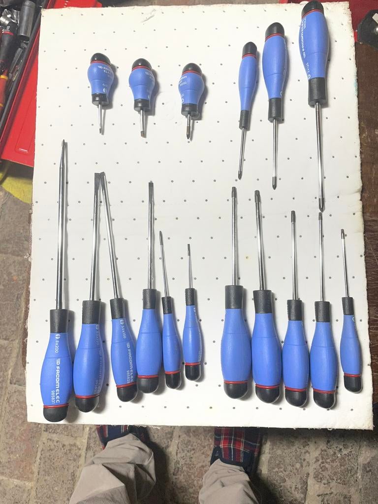 Jeu de tournevis Facom elec, Ophalen, Zo goed als nieuw