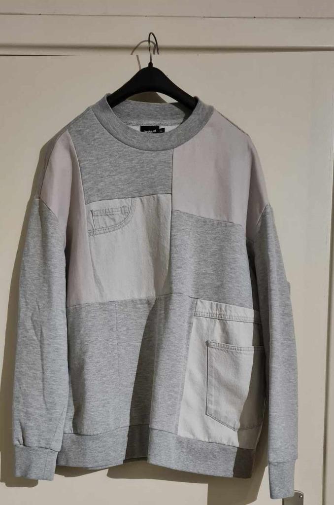 Beau sweatshirt Patchwork de marque Desigual. Taille XL, Desigual, Gris, Taille 56/58 (XL), Comme neuf