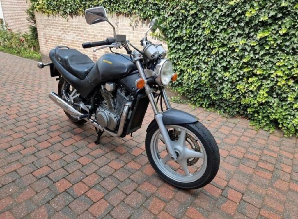 Suzuki vx 800