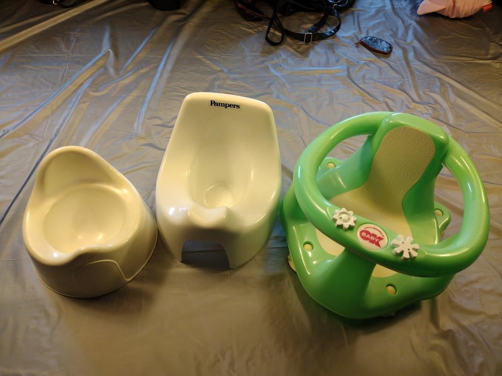 Baby toiletjes + badzitje, Ophalen of Verzenden, Zo goed als nieuw