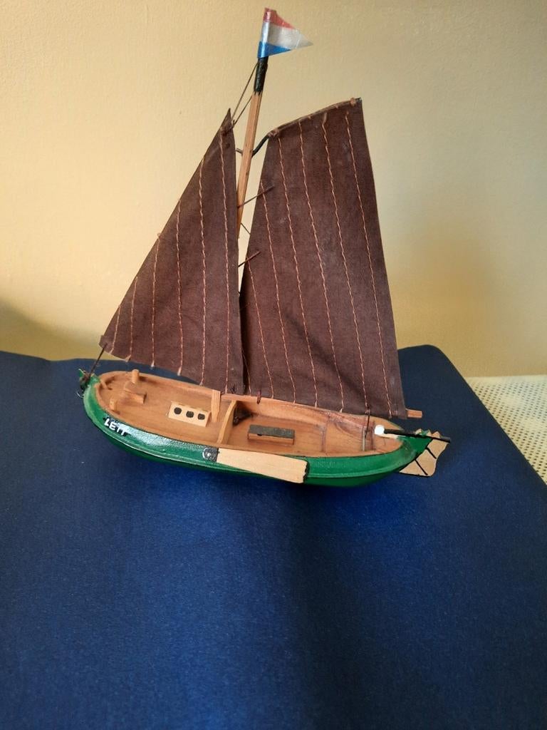 Minnie houten bootje 17 cm lang, Ophalen of Verzenden, Zo goed als nieuw