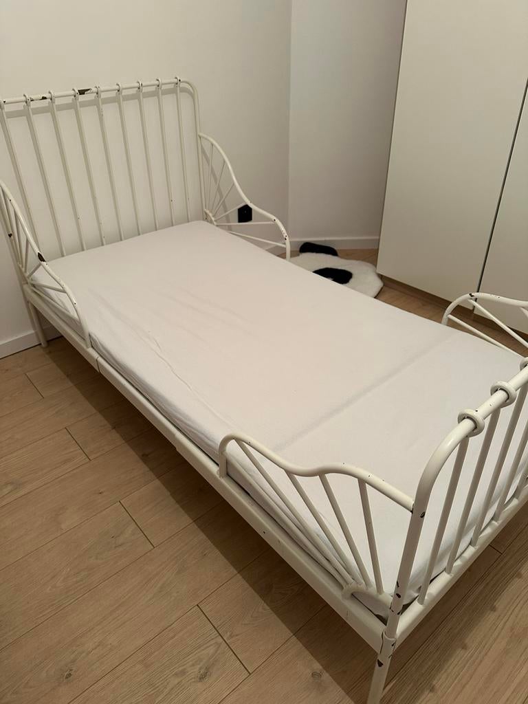 Lit pour enfants avec sommier et matelat, Enlèvement, Comme neuf