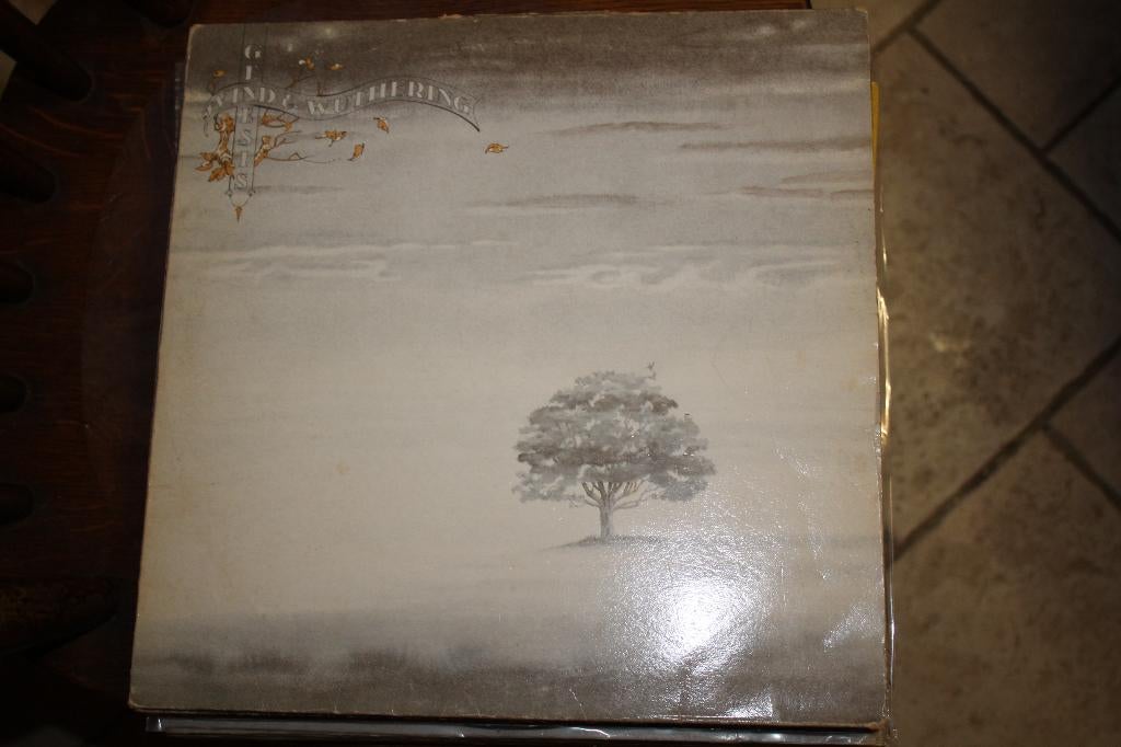 genesis wind and wutering 1976, Enlèvement ou Envoi, Utilisé