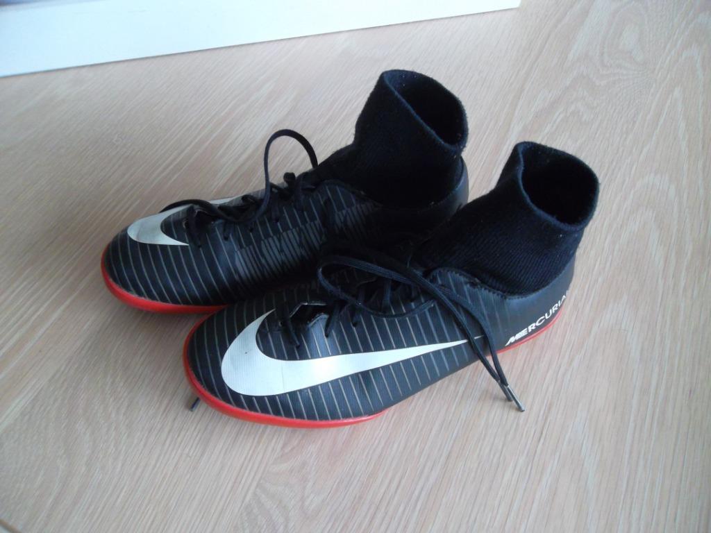 Chaussures de foot Nike 38.5, Enlèvement ou Envoi, Comme neuf, Chaussures