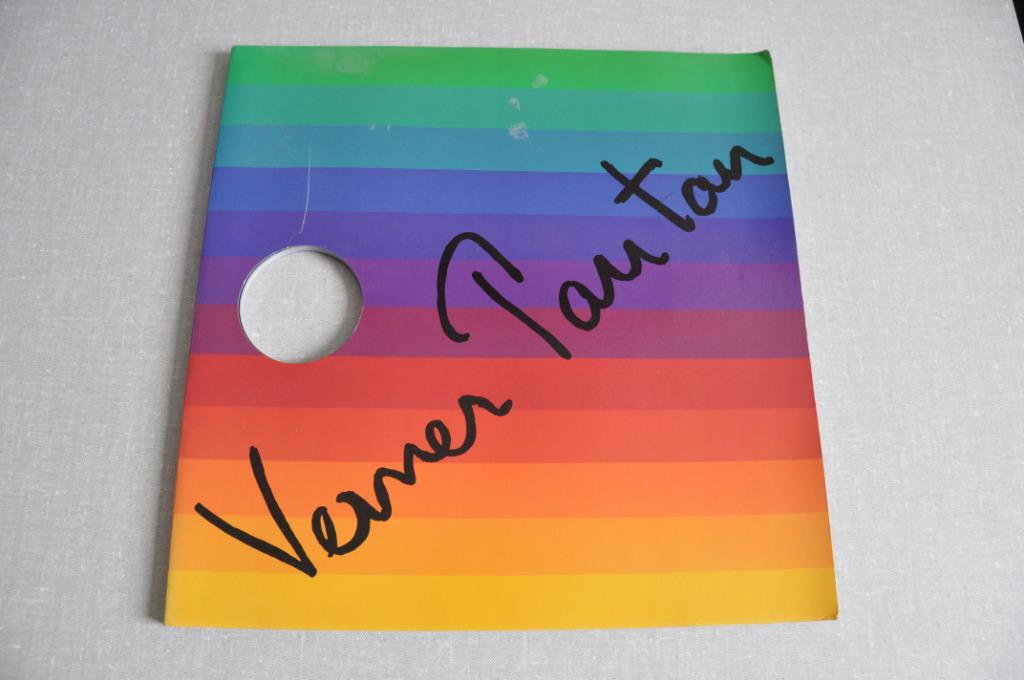 Verzamelboek Verner Panton, Ophalen