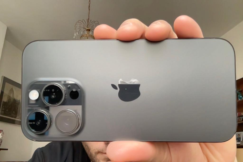 Iphone 15 Pro 128 GB Black Etat Neuf, Télécoms, Téléphonie mobile | Apple iPhone, Neuf, 128 GB, Enlèvement, Sans abonnement