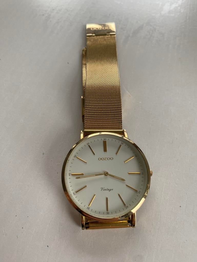 Polshorloge merk Oozoo goudkleurig, Ophalen, Zo goed als nieuw, Polshorloge
