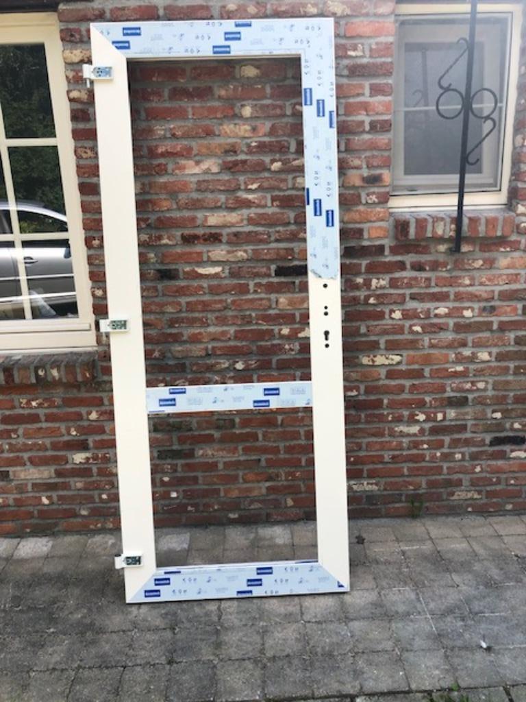 PORTE EXTÉRIEURE EN PVC CRÈME/BLANC NEW Deceuninck, Neuf, Porte extérieure, Verre, Enlèvement