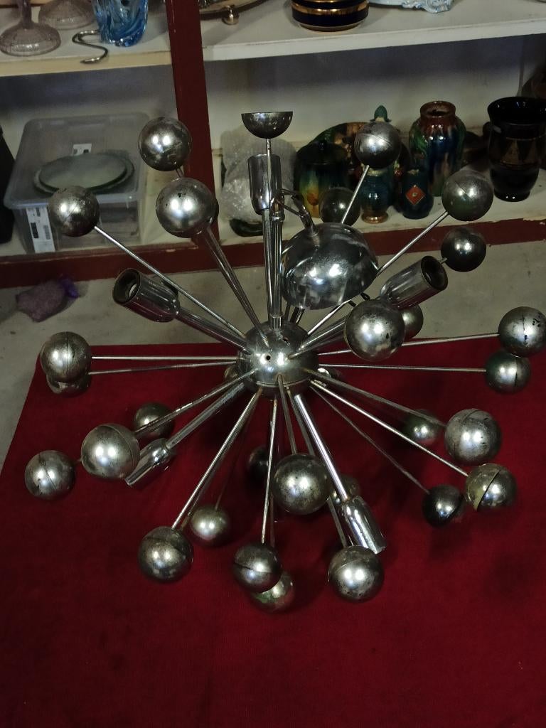 Lustre vintage Spoutnik, Enlèvement