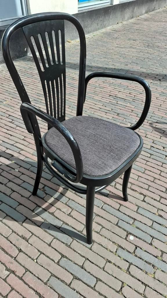 18 boog thonet cafe horeca stoelen HUTTEN bentwood partij!, Ophalen of Verzenden, Zo goed als nieuw, Grijs, Stof
