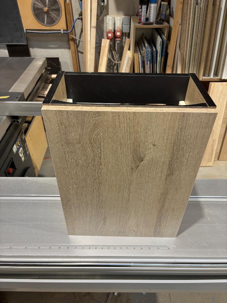 WC hangmeubel, Huis en Inrichting, Ophalen, Minder dan 25 cm, Minder dan 100 cm, Met deur(en)