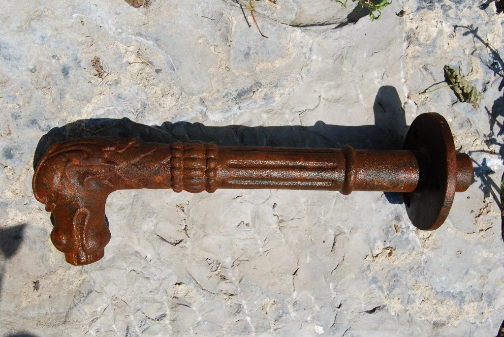 Waterstraal, waterspuwer, gietijzeren fonteinmond, Tuin en Terras, Ophalen of Verzenden, Zo goed als nieuw, Gietijzer, Fontein