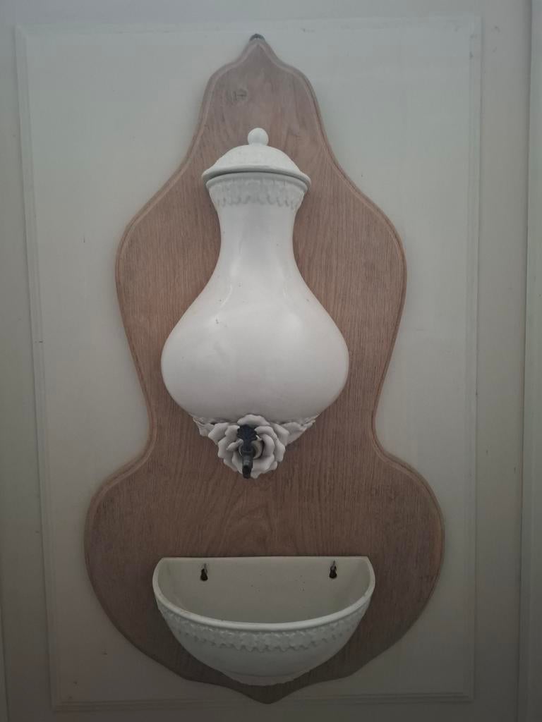 Fontaine d'évier ancienne, intérieur en céramique en porcela, Antiquités & Art, Enlèvement