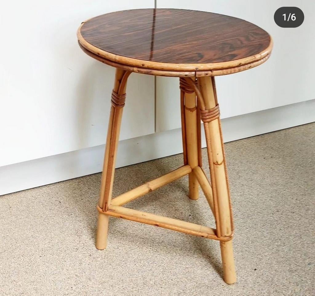 Table d'appoint en rotin/bambou, Antiquités & Art, Enlèvement ou Envoi