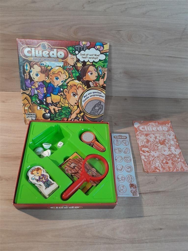 Cluedo jonge detectives - s5725, Hobby en Vrije tijd, Gezelschapsspellen | Bordspellen, Verzenden, Zo goed als nieuw