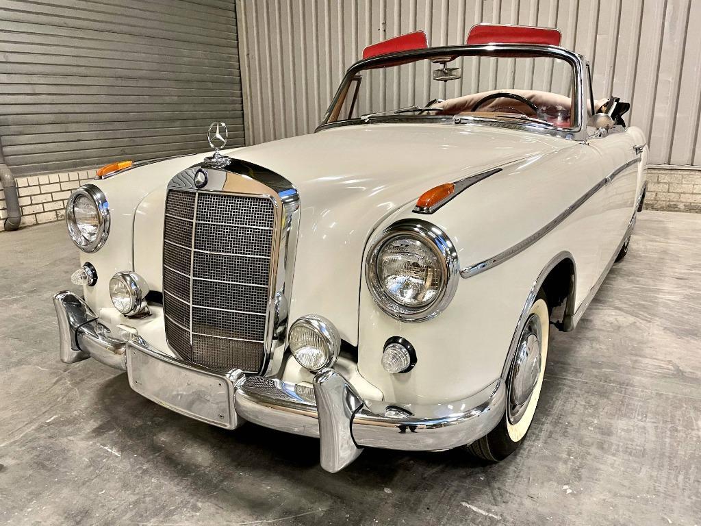 Mercedes-Benz Ponton Cabriolet 220S 1956 Livraison néerlanda, Autos, Oldtimers & Ancêtres, Achat, 2195 cm³, Cabriolet, Boîte manuelle
