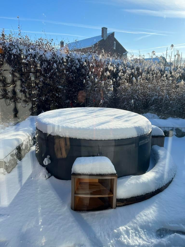 Jacuzzi SOFTUB PORTICO avec contour bois 5/8, Tuin en Terras, Bubbelbaden en Hottubs, Zo goed als nieuw, Vast, Afdekzeil, Filter