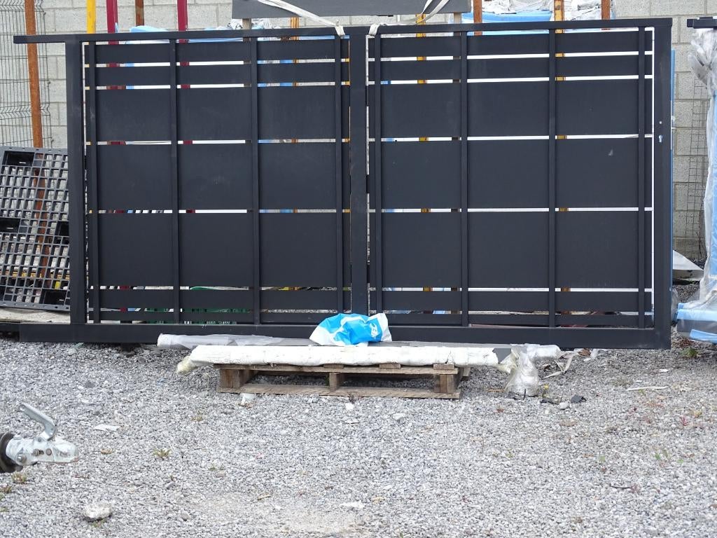 Portail coulissant noir acier (L 335 )2199€ A SAISIR 659 €, Enlèvement, Neuf, Acier, Porte coulissante