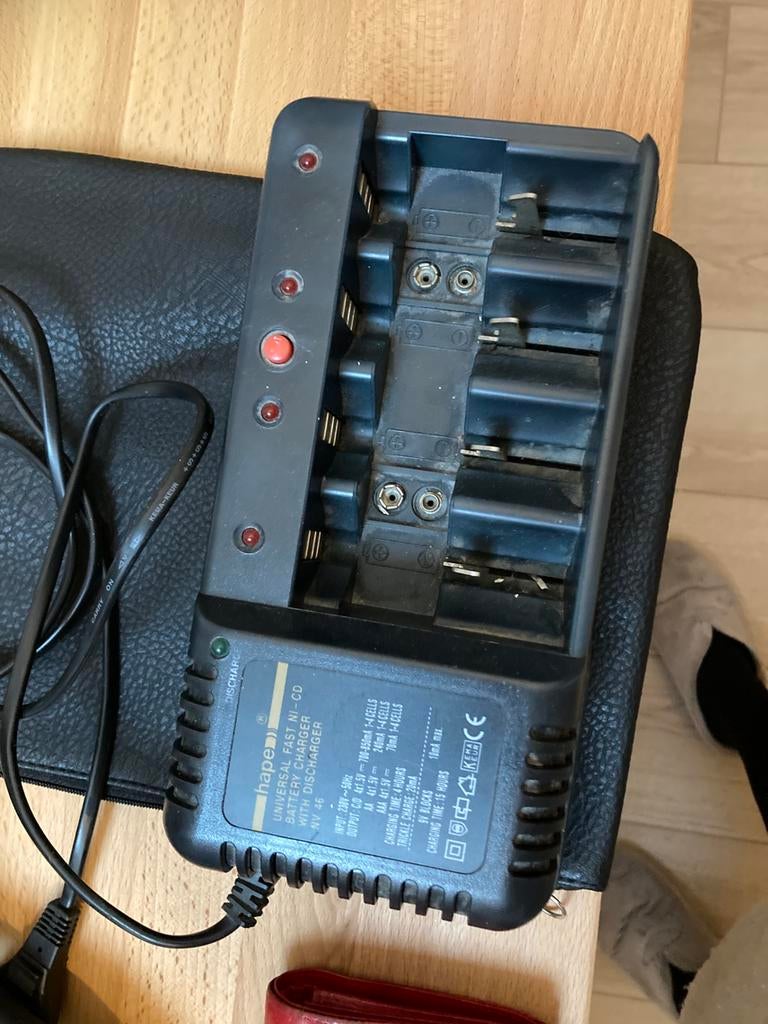 Batterijlader, Ophalen of Verzenden, Gebruikt