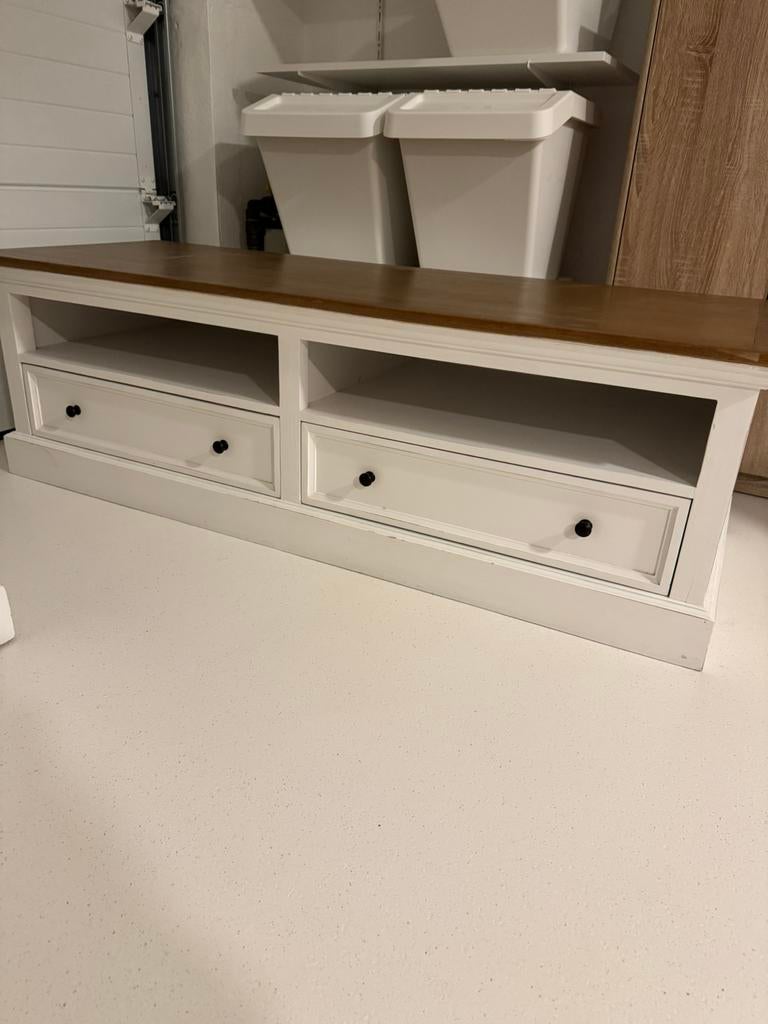 Overstock, Enlèvement, Comme neuf