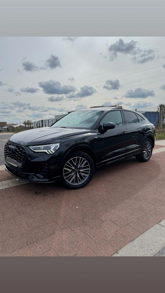 Audi Q3 S-Line full option !, Auto's, Automaat, Overige bekleding, Zwart, Diesel