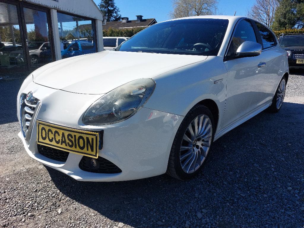 Alfa Romeo Giulietta 1.4i  170Cv, Autos, Alfa Romeo, Cuir, Euro 5, Achat, Entreprise