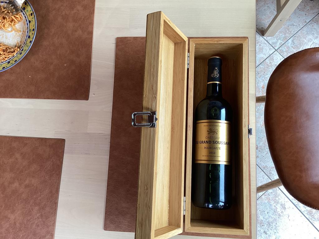 1 bouteille de vin de Bordeaux dans un coffret, Enlèvement, Neuf
