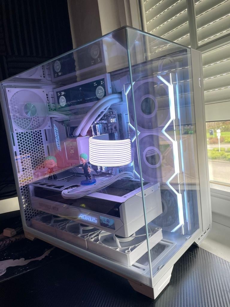 Full build Gaming PC RTX 5080 Aorus ICE, AMD Ryzen 9 9900X3D, Computers en Software, Desktop Pc's, 32 GB, Zo goed als nieuw, Gaming pc