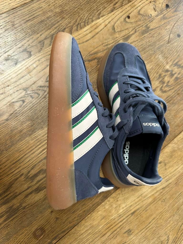 Adidas 37 1/3 (bleu fané,  ligne verte et rose pâle), Enlèvement, Bleu